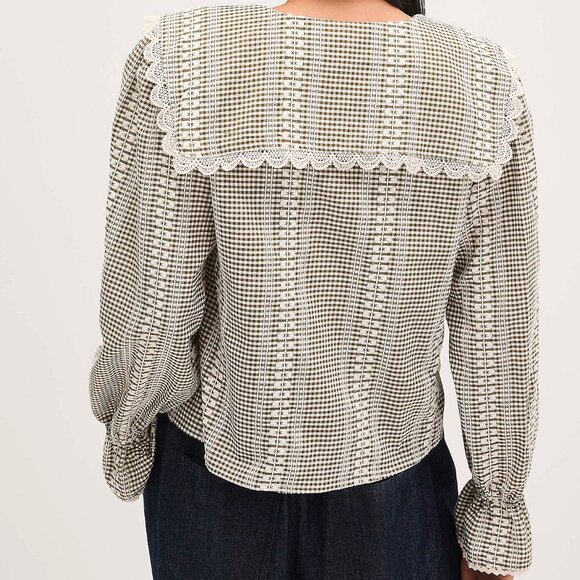 NWT Tie-front Peter Pan-collar blouse - Picture 3 of 3